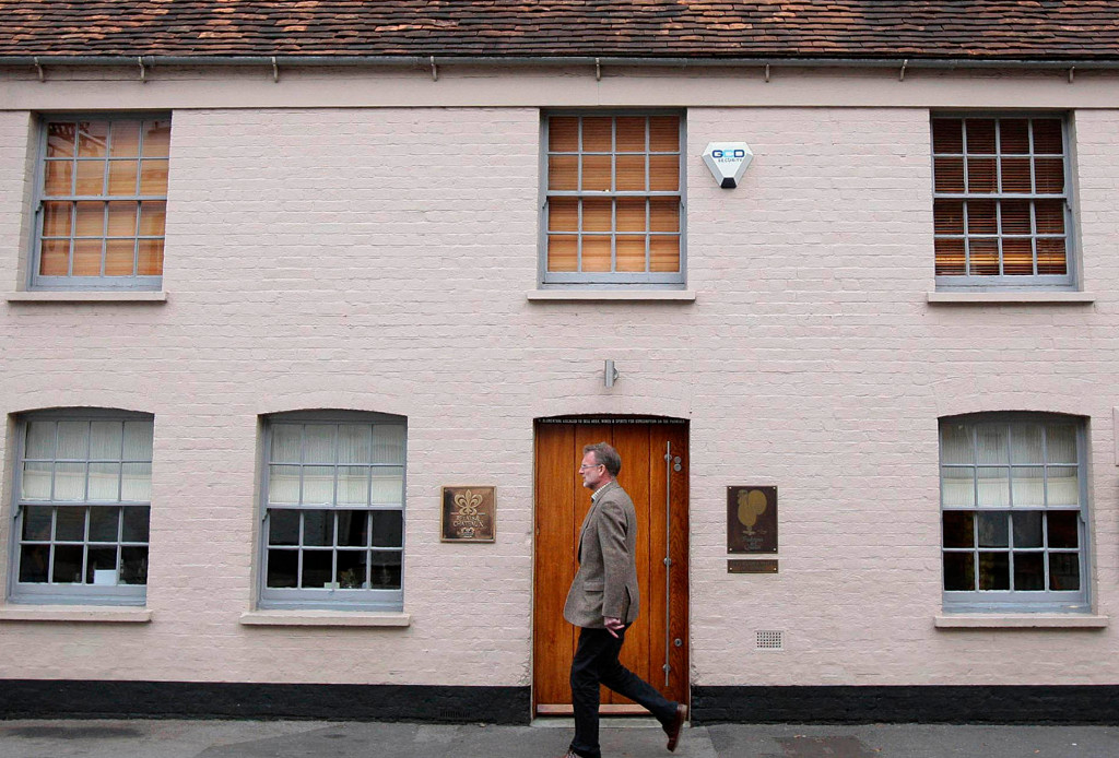 A pedestrian passes Heston Blumenthal's restaurant ''The Fat Duck'' in Bray, Berkshire, U.K., on Friday, Nov. 9, 2007.  Blumenthal has been described as a culinary alchemist for his innovative style of cuisine. Photographer: Carl Court/Bloomberg News