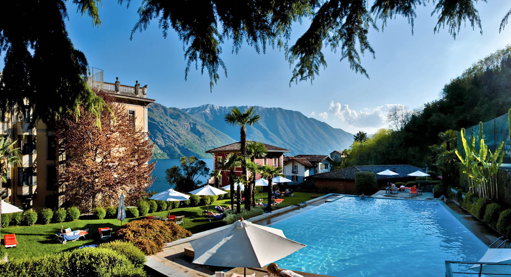 Grand-Hotel-Tremezzo-Flowers-Pool